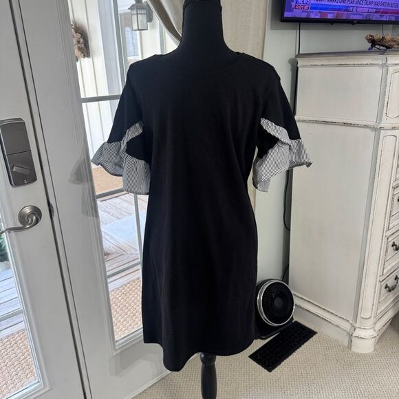 Luxology Black and White Flutter Sleeve Mock Neck Dress - Picture 1 of 8